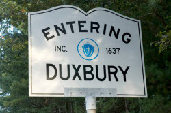 Daytime view of an Entering Duxbury sign in Massachusetts